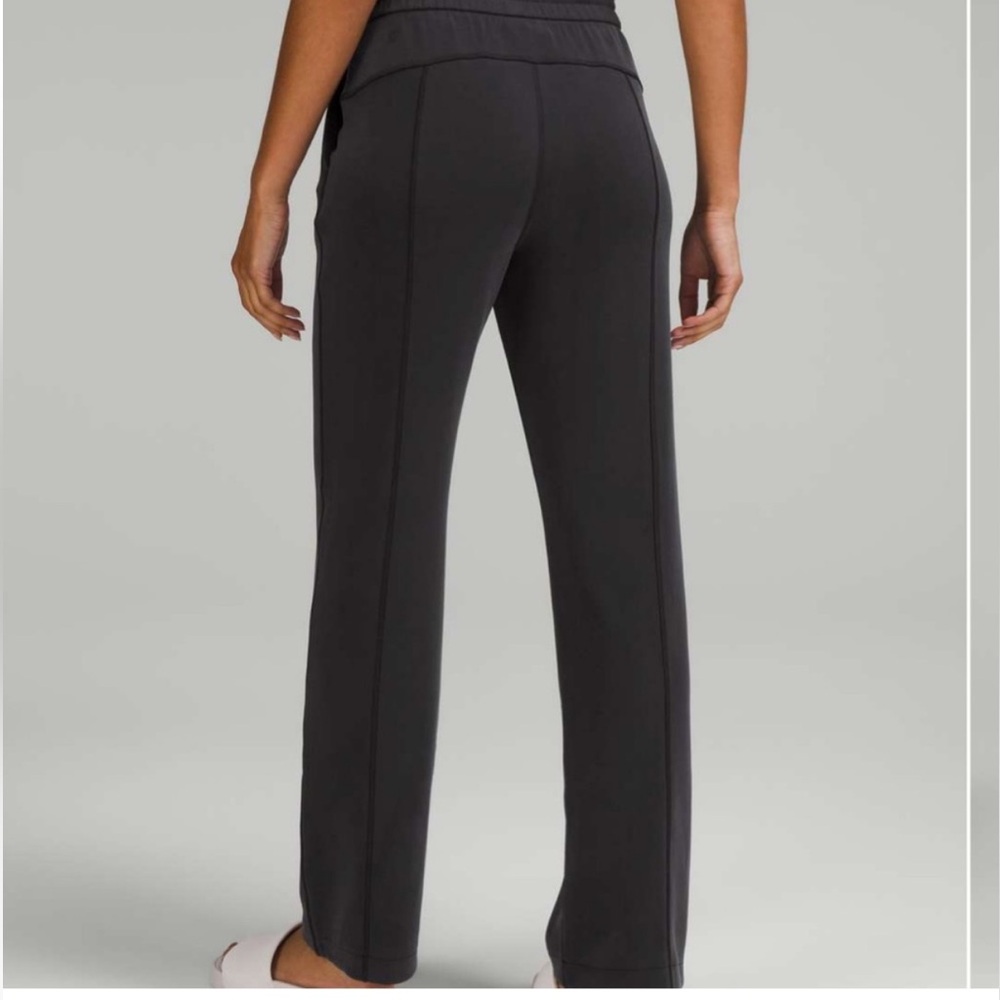 LIKE NEW Lululemon Softstreme High-Rise Pant